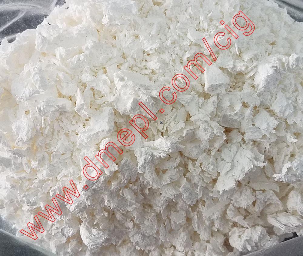 Cellulose acetate flakes